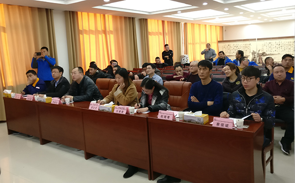 莱工.jpg 莱工.jpg